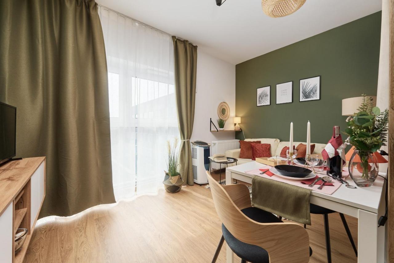 City Panorama Studio Apartments Jaworska 4 By Noclegi Renters Вроцлав Екстериор снимка